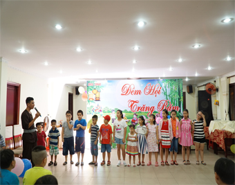 IDICO-CONAC tổ chức đêm hội trăng rằm năm 2017 cho các cháu thiếu nhi trong Doanh nghiệp